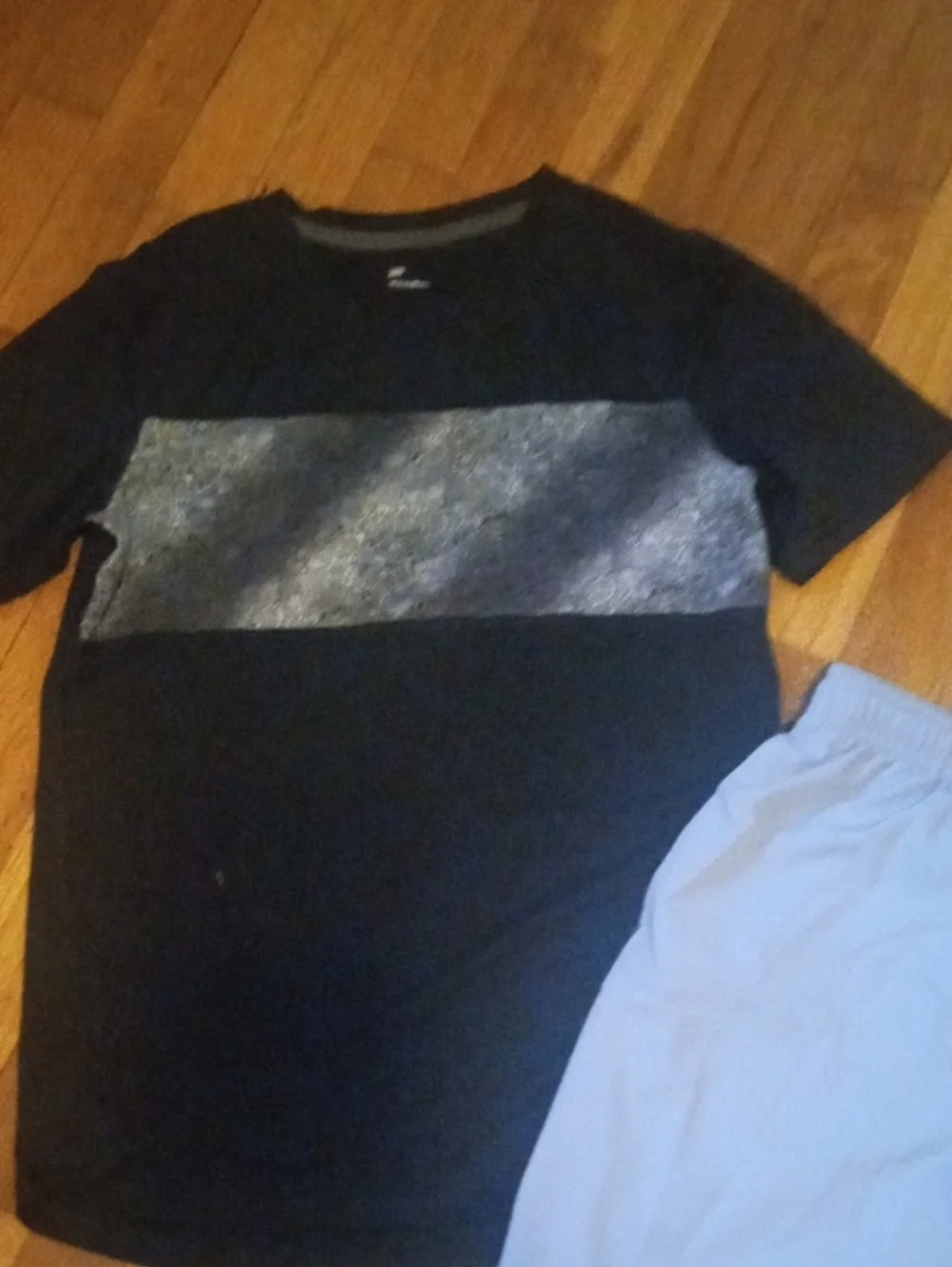 Black Graphic Athletic Tee & Light Gray Reebok drifit Shorts boys XL